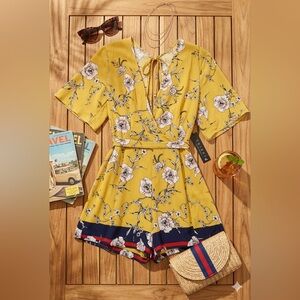 Trixxi Women’s XL Yellow Floral Wrap Romper w/Border Print Detail, Lined NWT